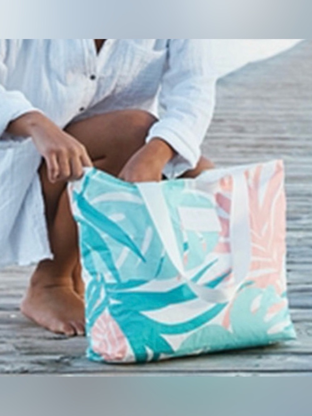 Aloha Day Tripped Tropics Tote Bag Top Zipper